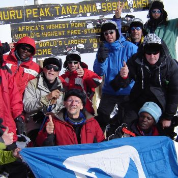 Solidarité au sommet du Kilimandjaro